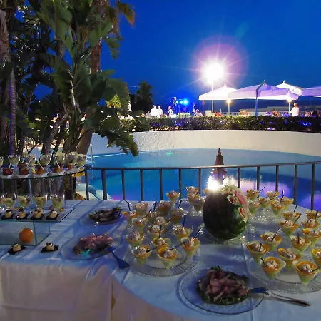 Hotel Borgo Romantica - &