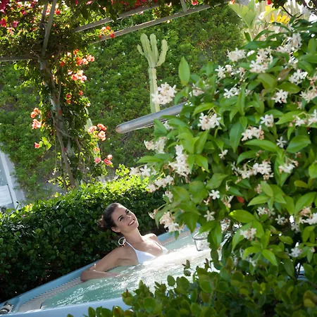 Borgo Romantica - & 호텔 4*