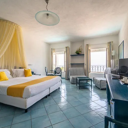 Borgo Romantica - & Hotel 4*