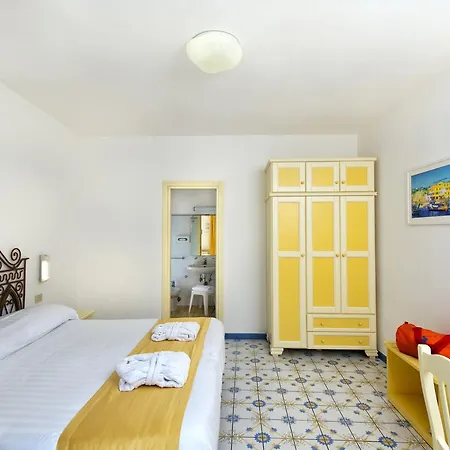 فندق Borgo Romantica - & 4*