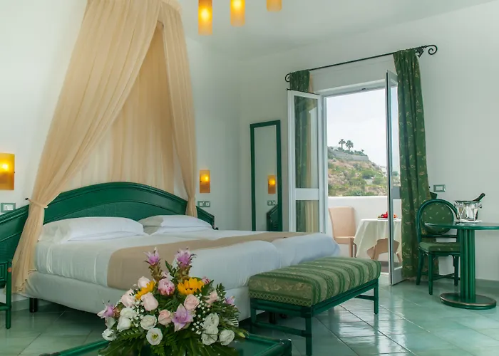 Borgo Romantica - & Sant'Angelo (Isola d'Ischia)